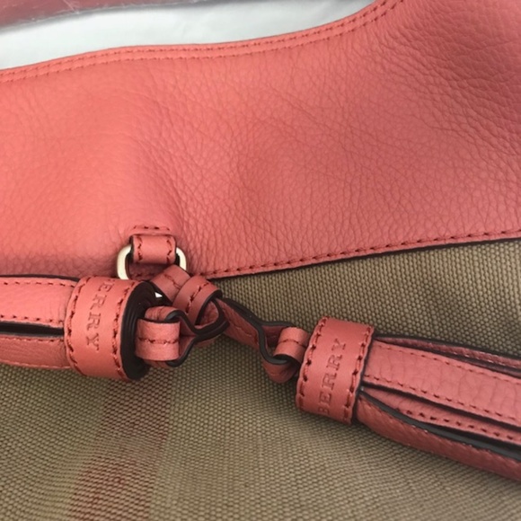 Burberry Grainy Canvas Ashby Tassel Cinnamon Red - Picture 5 of 8